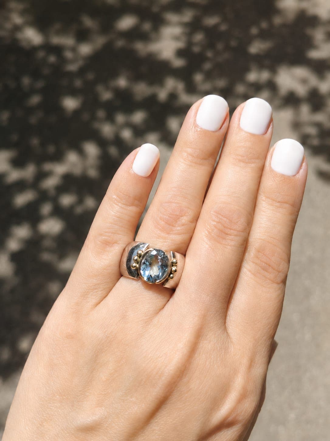 Anillo de plata 950 con piedra azul