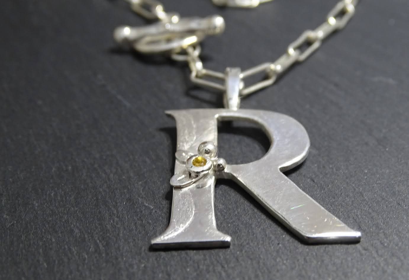 Colgante Inicial Flor